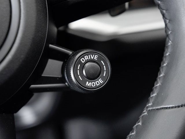 Used 2024 Porsche Cayenne image 14