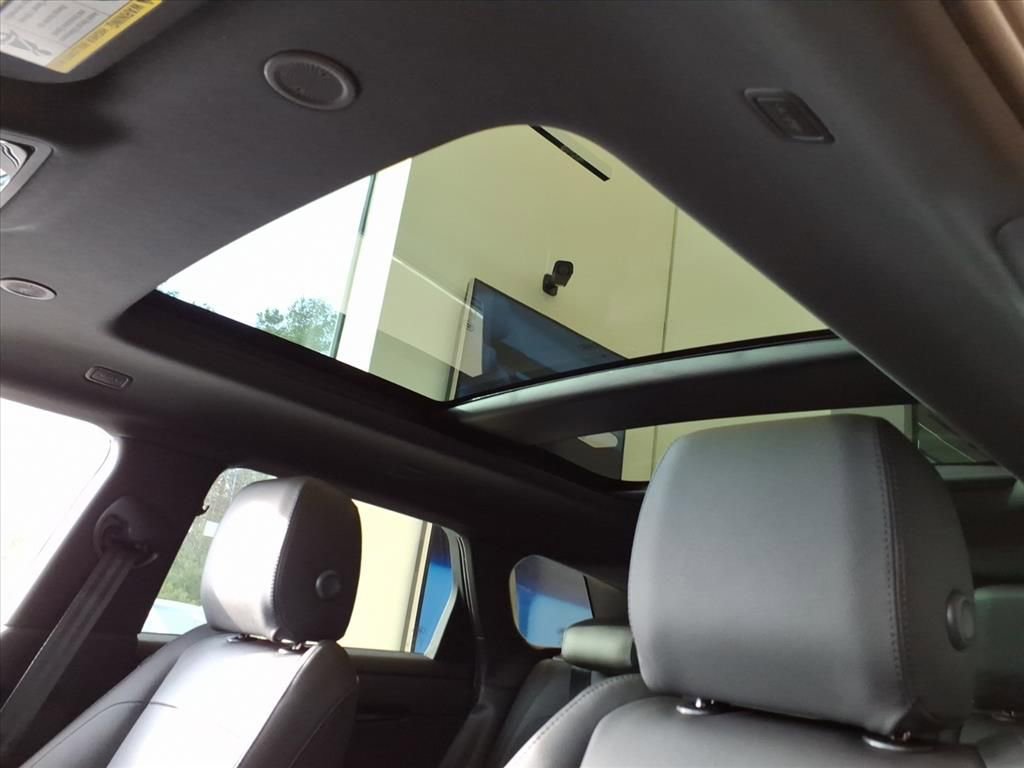 New 2026 Land Rover Range Rover Evoque Dynamic SE image 13