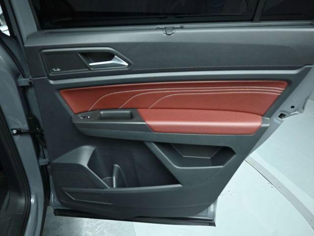 Used 2022 Volkswagen Atlas Cross Sport SEL Premium R-Line image 40