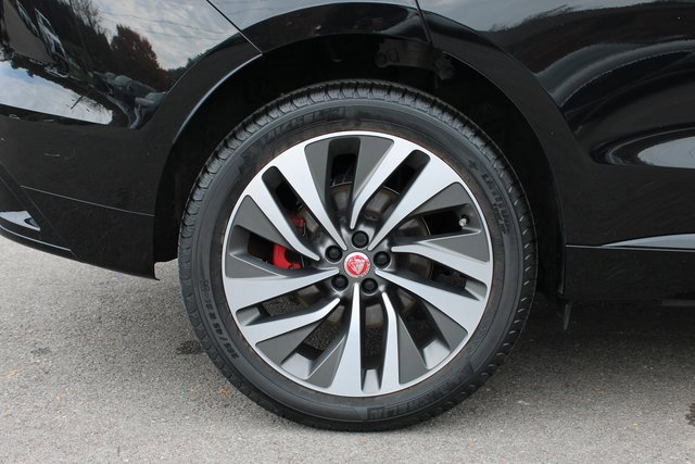 Used 2022 Jaguar F-PACE S image 41