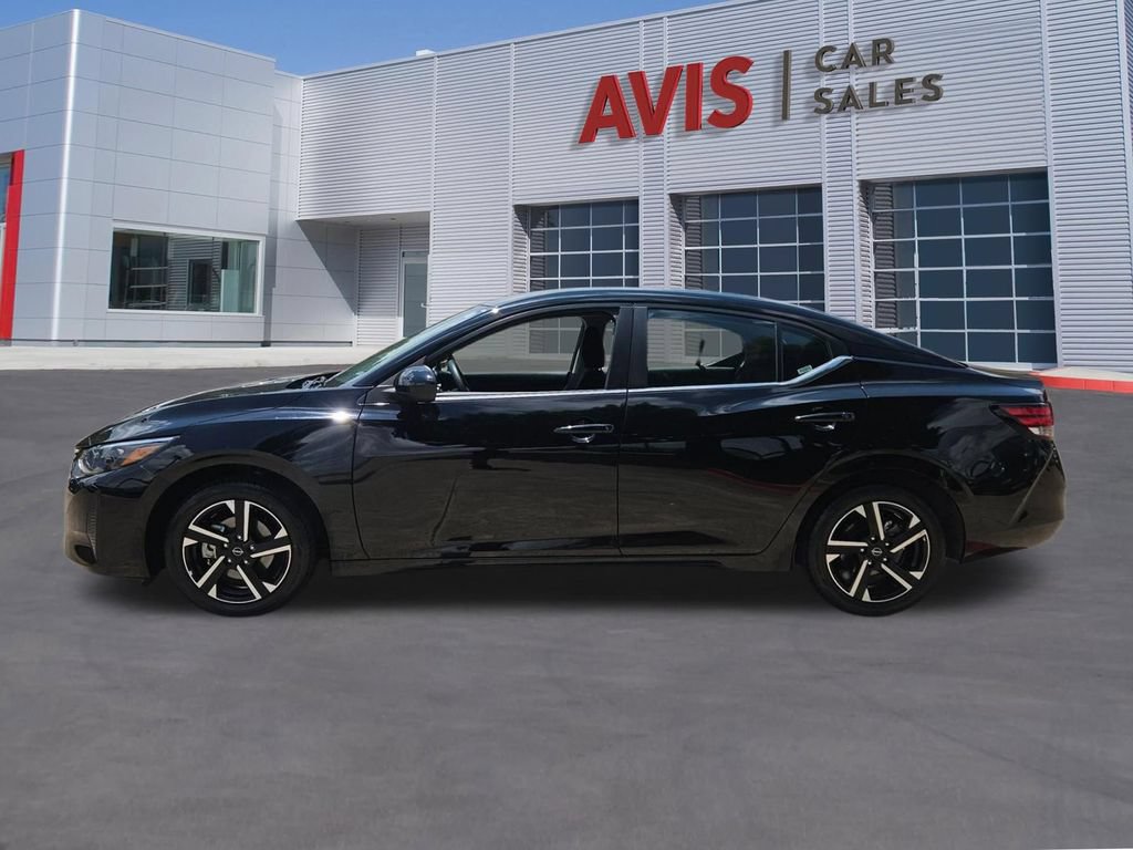 Used 2025 Nissan Sentra SV FWD image 2