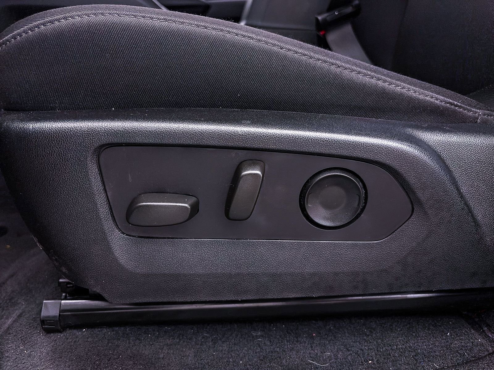 Used 2024 Chevrolet Colorado W/T w/ Advanced Trailering Package image 19