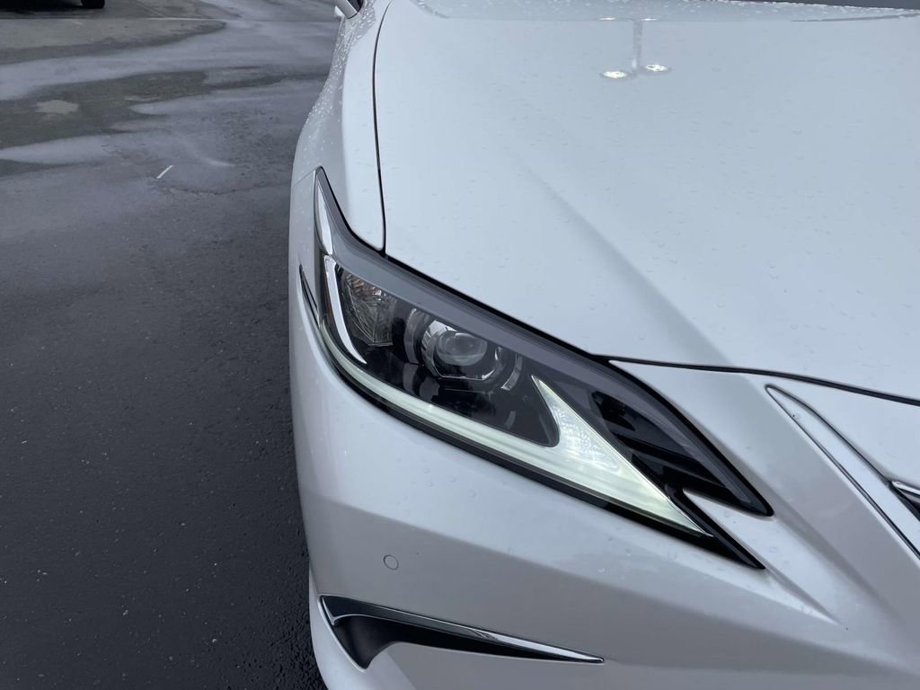 Used 2024 Lexus ES 350 350 image 17