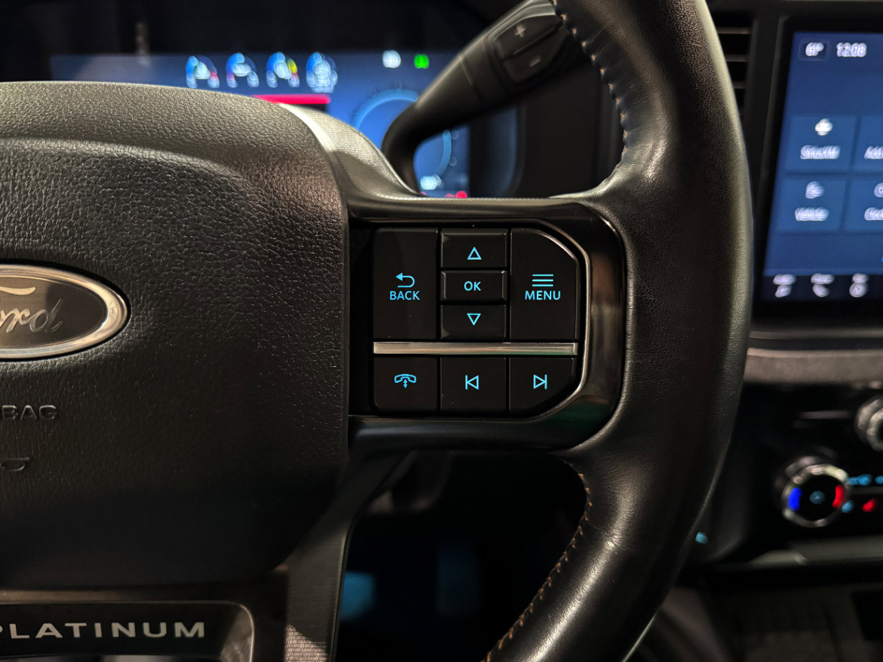 Used 2023 Ford F250 Platinum w/ Tremor Off-Road Package image 8