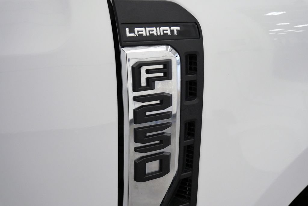 Used 2023 Ford F250 Lariat w/ Chrome Package AWD/4WD image 9