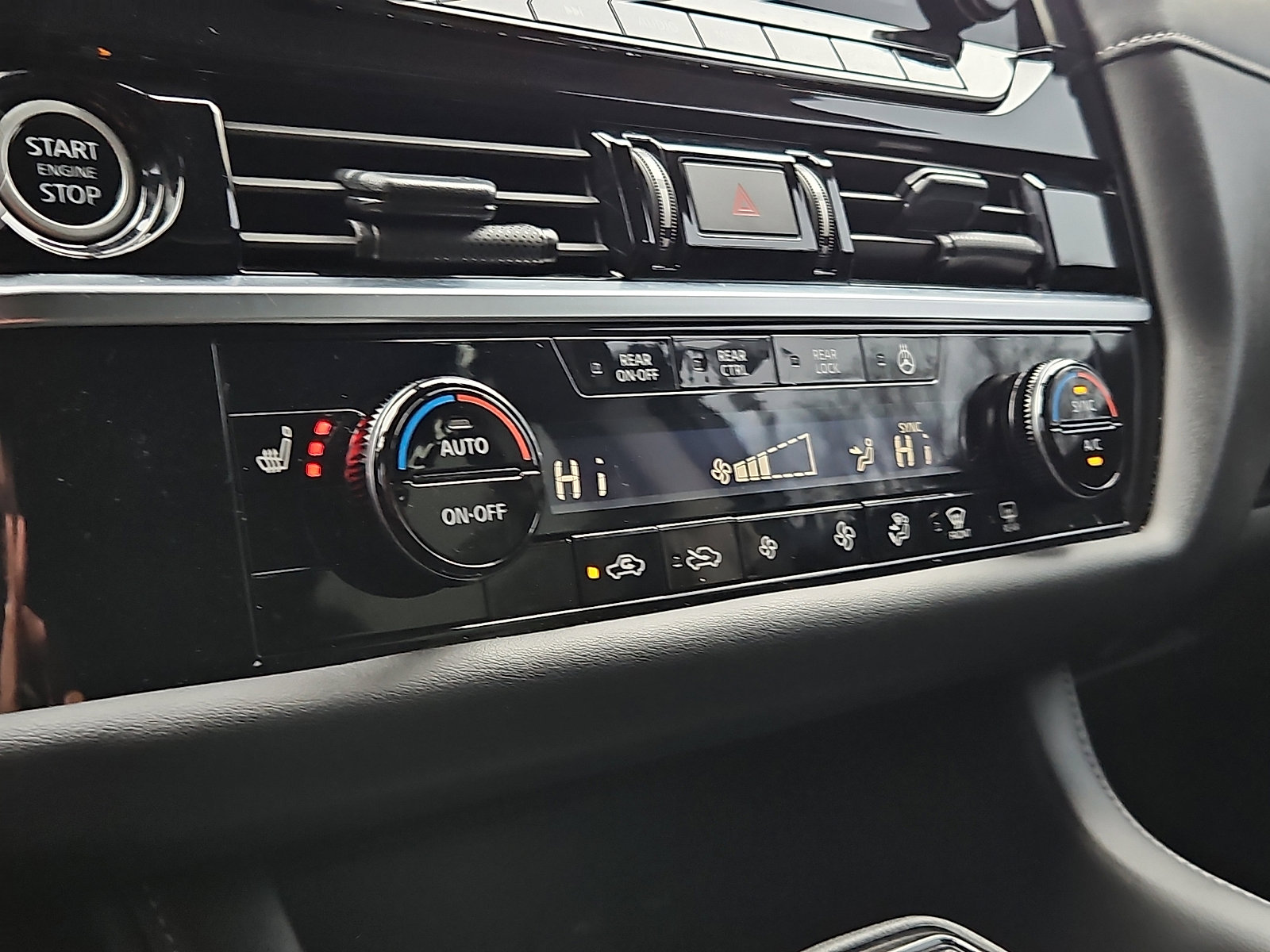 Certified 2024 Nissan Pathfinder SL w/ Cargo Package image 15