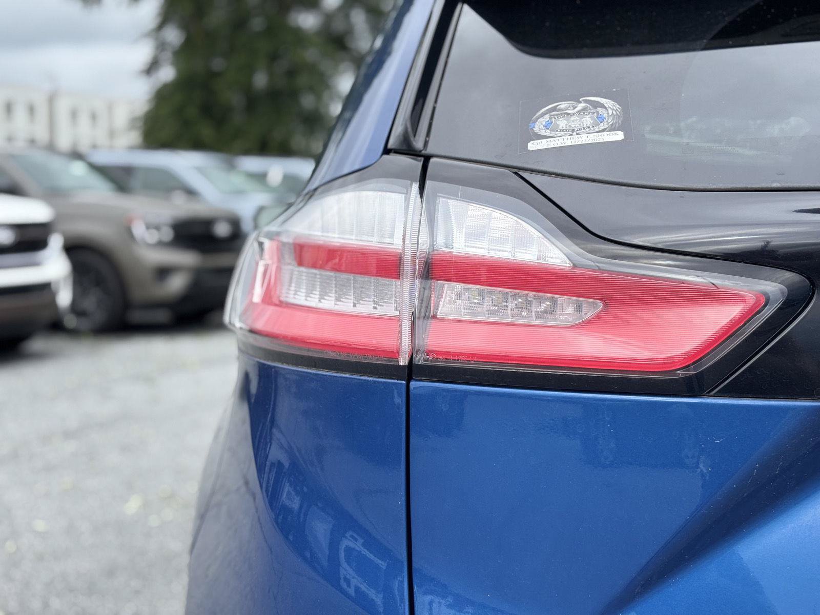 Used 2020 Ford Edge SEL w/ Cold Weather Package AWD/4WD image 9
