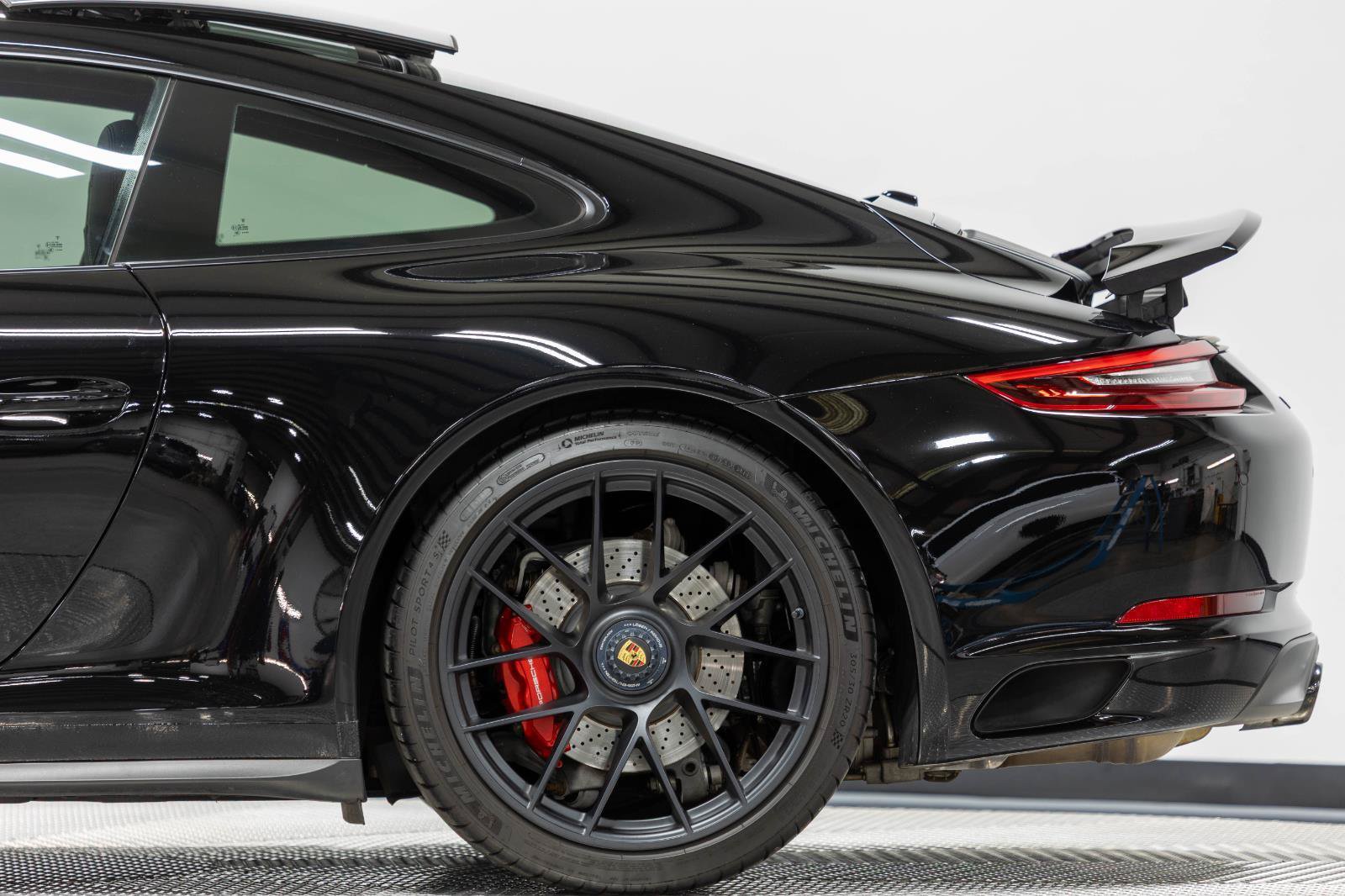 Used 2019 Porsche 911 Carrera GTS RWD image 11