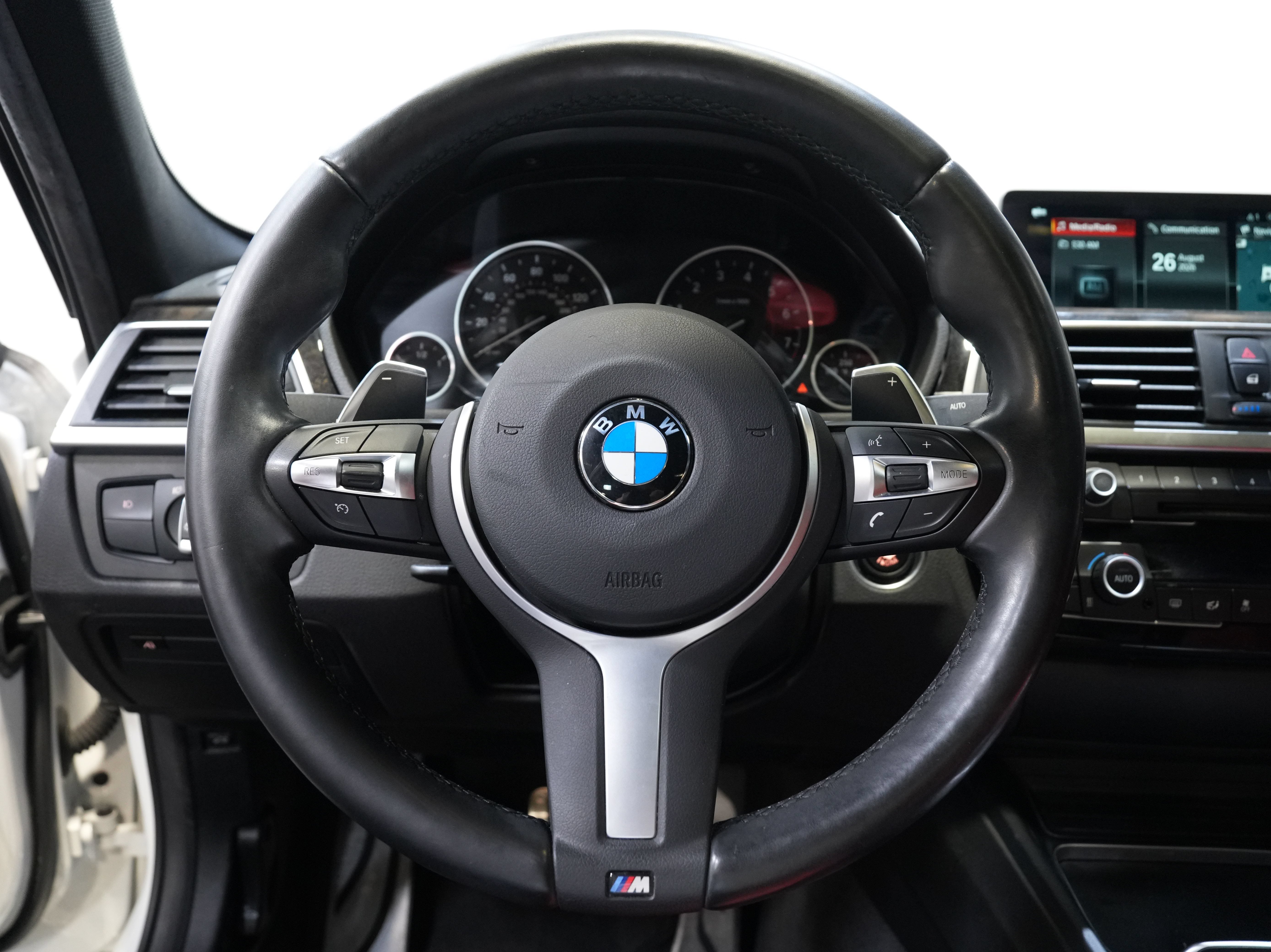 Used 2018 BMW 340i xDrive Sedan w/ Premium Package AWD/4WD image 39