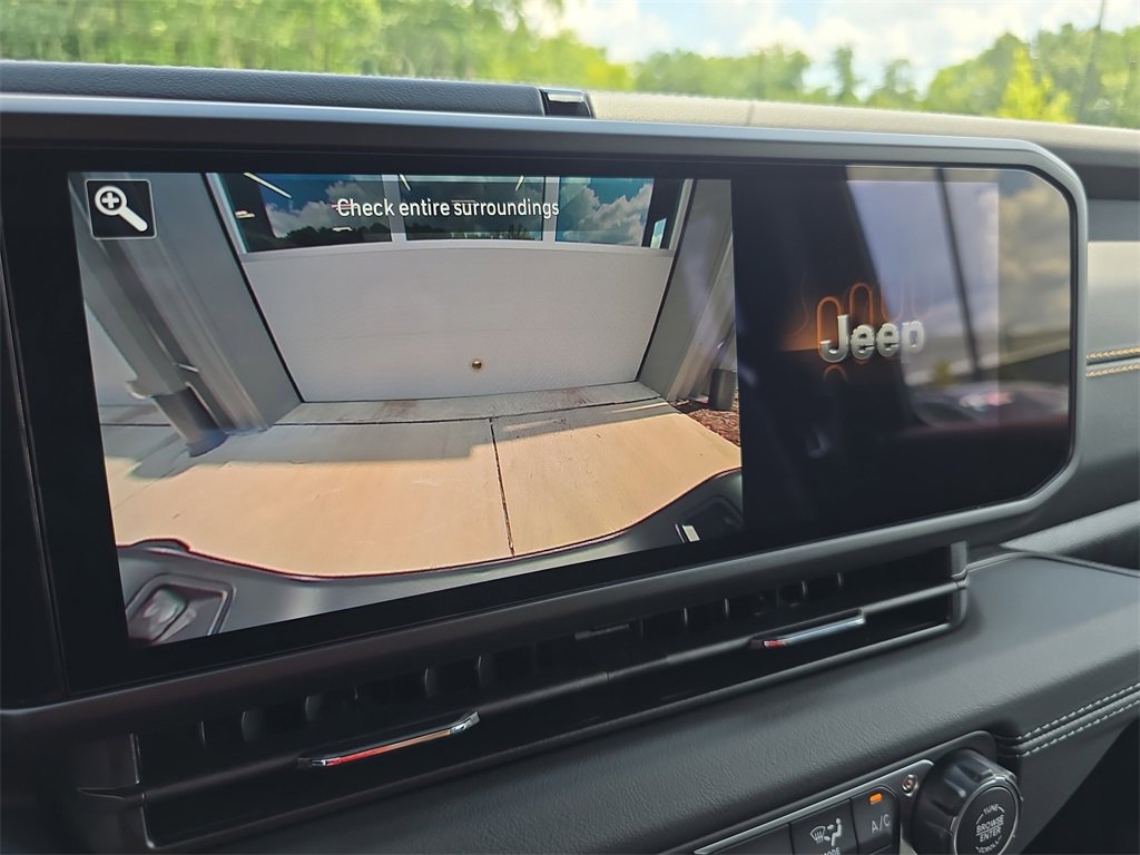 New 2025 Jeep Gladiator Sport image 23