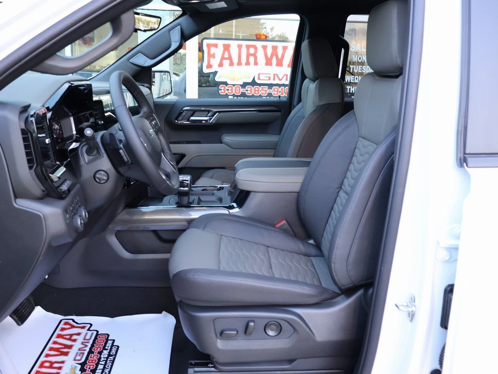 New 2026 Chevrolet Silverado 1500 ZR2 w/ Dark Appearance Package image 12