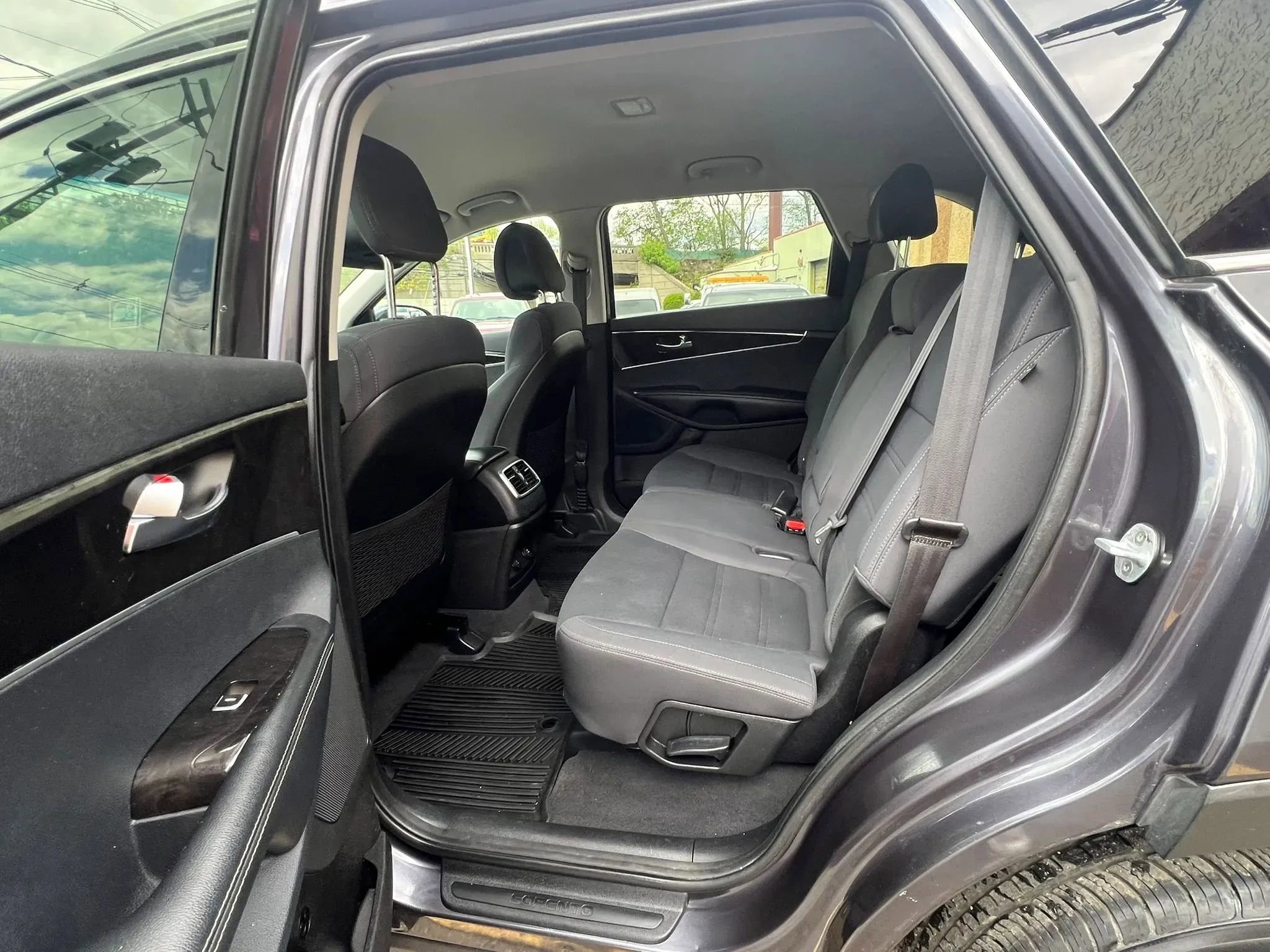 Used 2016 Kia Sorento LX FWD image 26