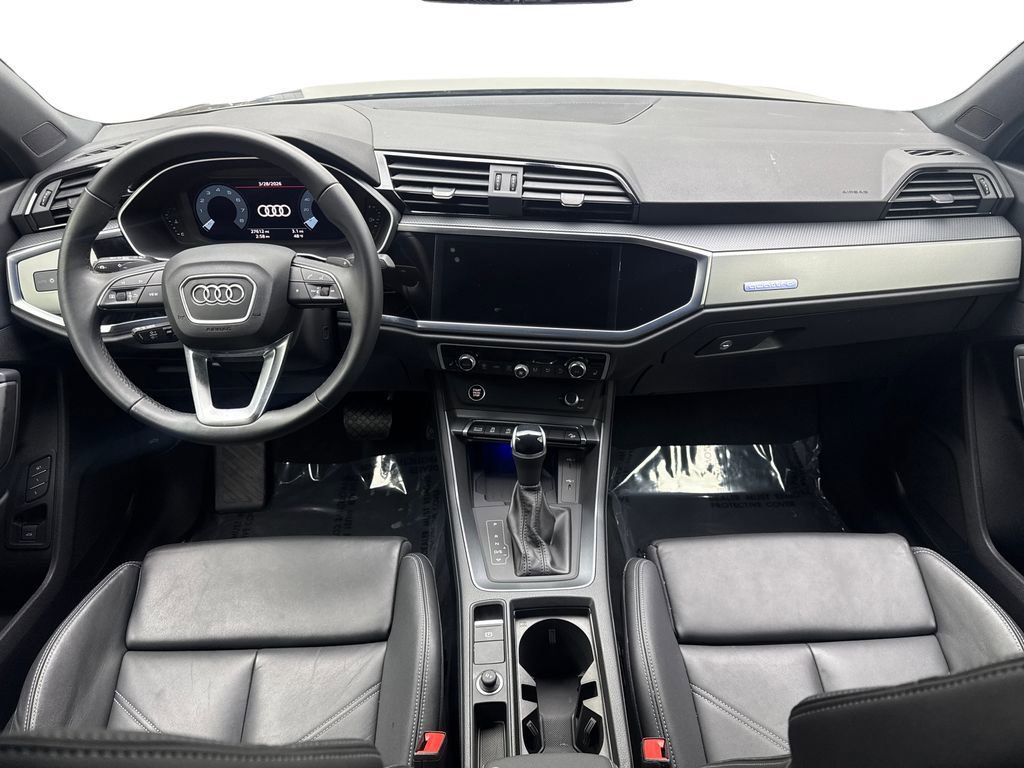 Used 2024 Audi Q3 2.0T Premium Plus w/ Premium Plus Package image 52