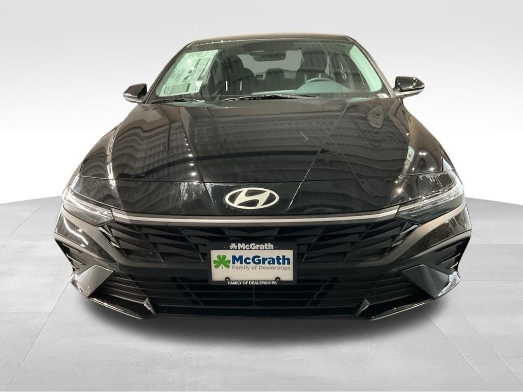 New 2026 Hyundai Elantra SE w/ Cargo Package image 8