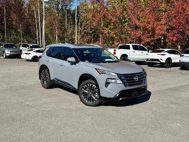 Used 2025 Nissan Rogue Platinum w/ Tech Package image 2