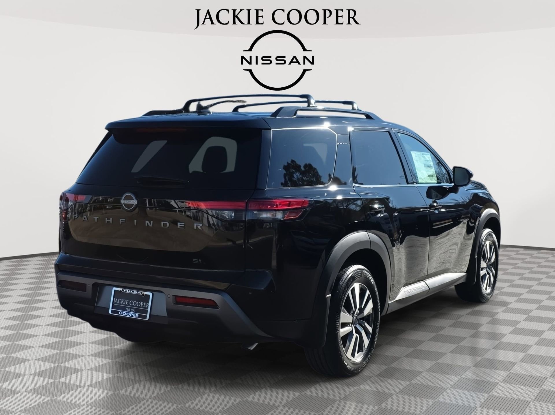 New 2026 Nissan Pathfinder SL FWD image 5