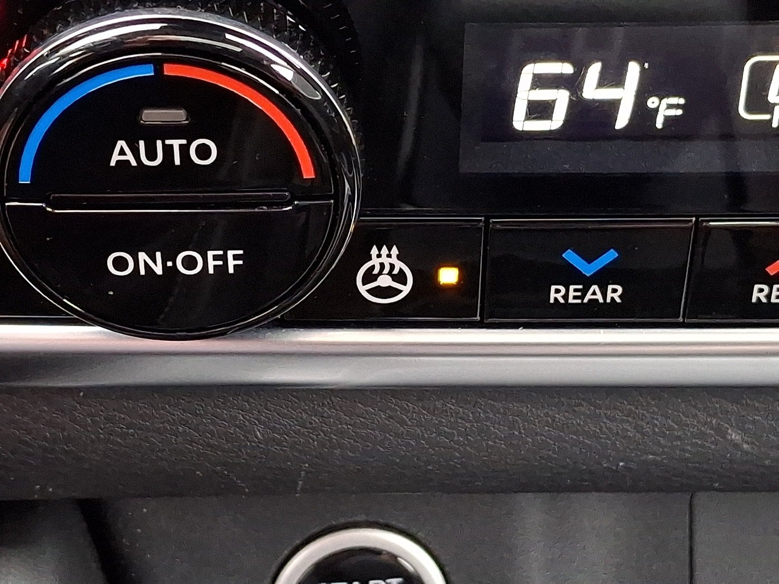 Certified 2023 Nissan Rogue Platinum w/ Platinum Premium Package AWD/4WD image 25