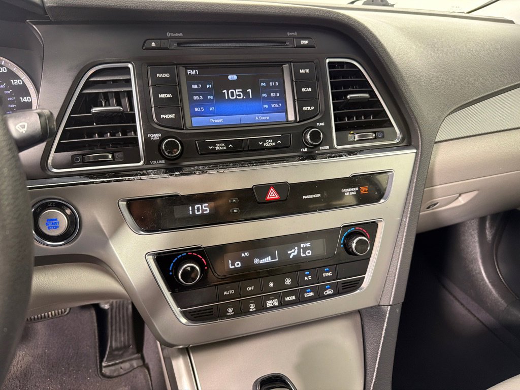 Used 2016 Hyundai Sonata SE FWD image 14
