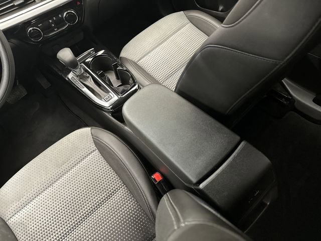 Used 2024 Chevrolet Trax LT FWD image 24