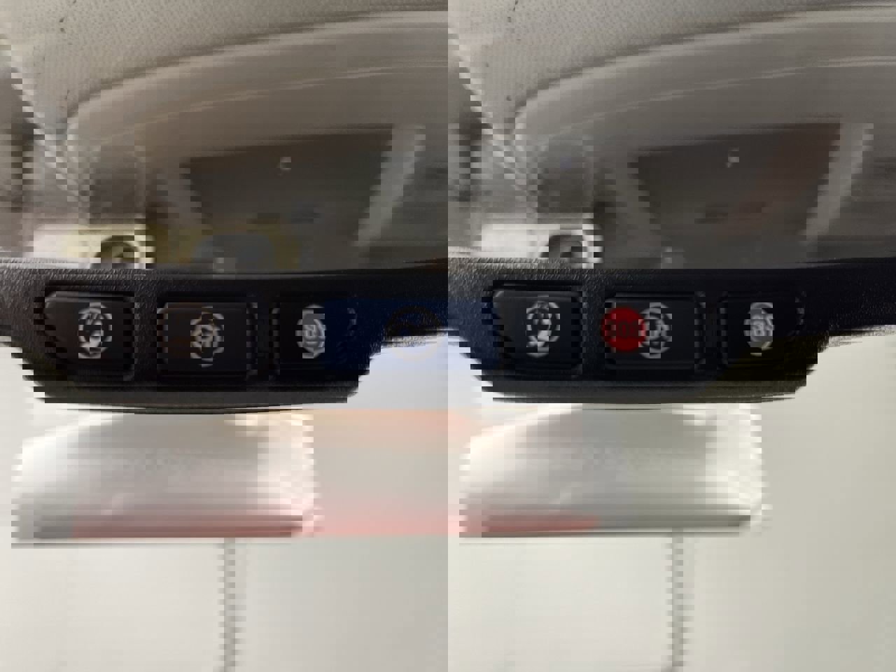 Used 2018 GMC Sierra 1500 SLE image 25