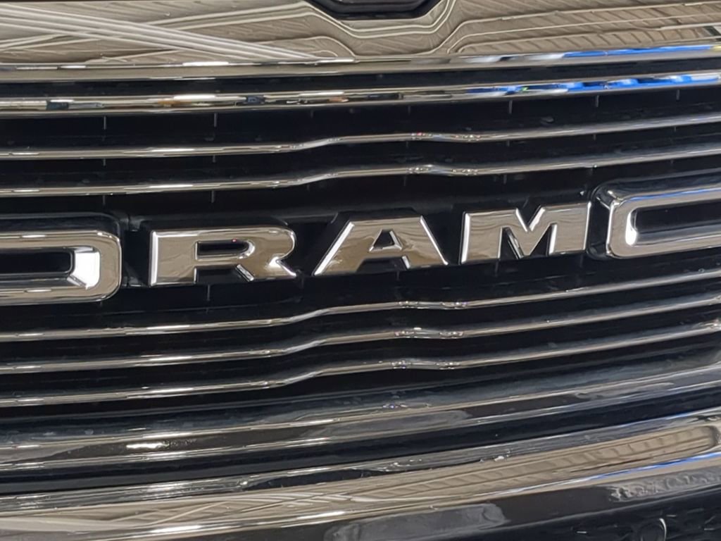 Used 2022 RAM 1500 Laramie AWD/4WD image 15