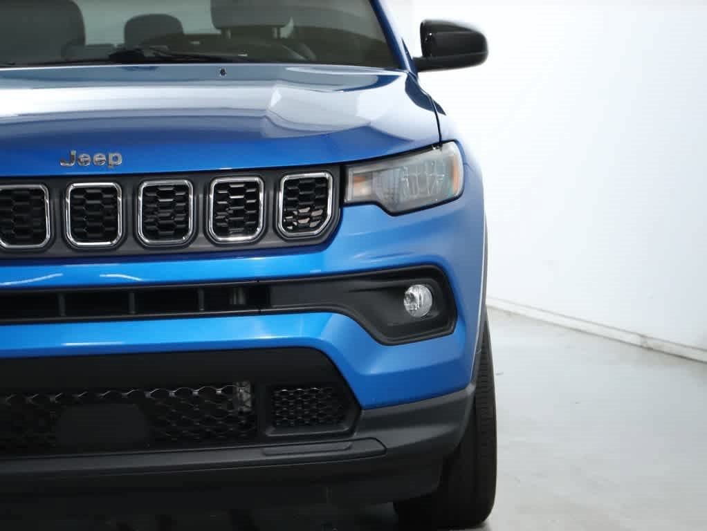 Certified 2024 Jeep Compass Latitude AWD/4WD image 7