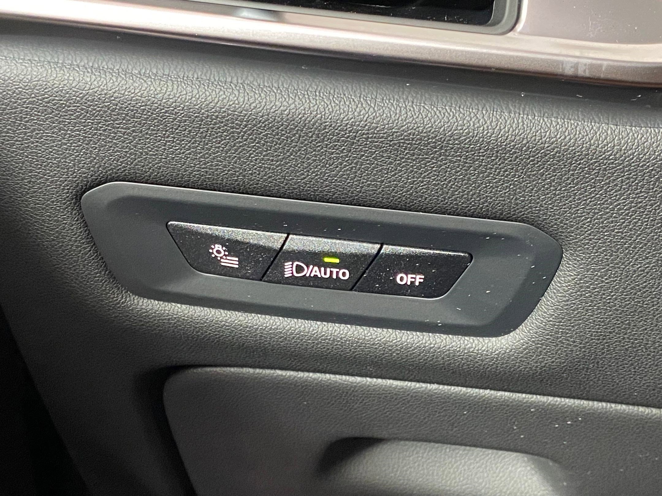 New 2026 BMW X5 xDrive50e w/ M Sport Package image 28