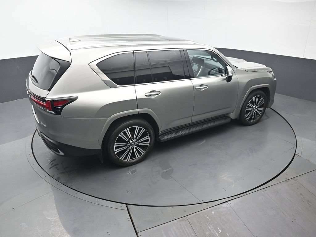 Used 2023 Lexus LX 600 4WD w/ Luxury Package image 47