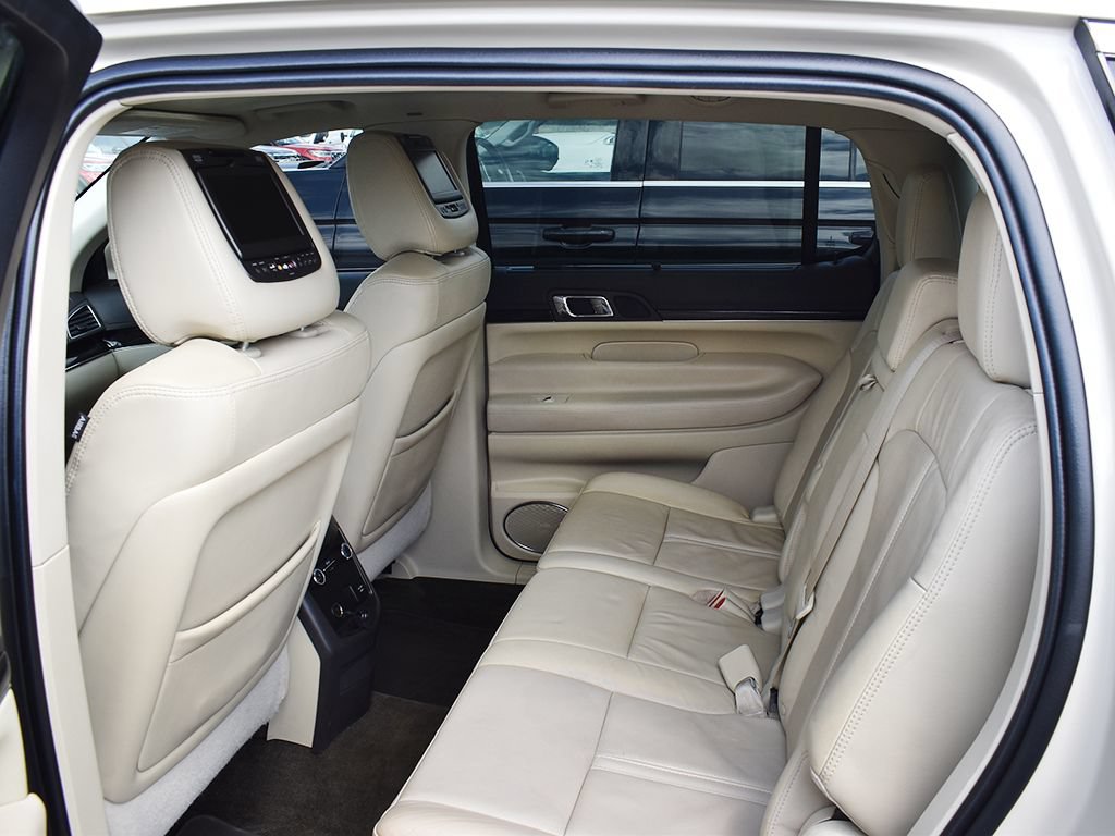 Used 2018 Lincoln MKT AWD w/ Technology Package image 6