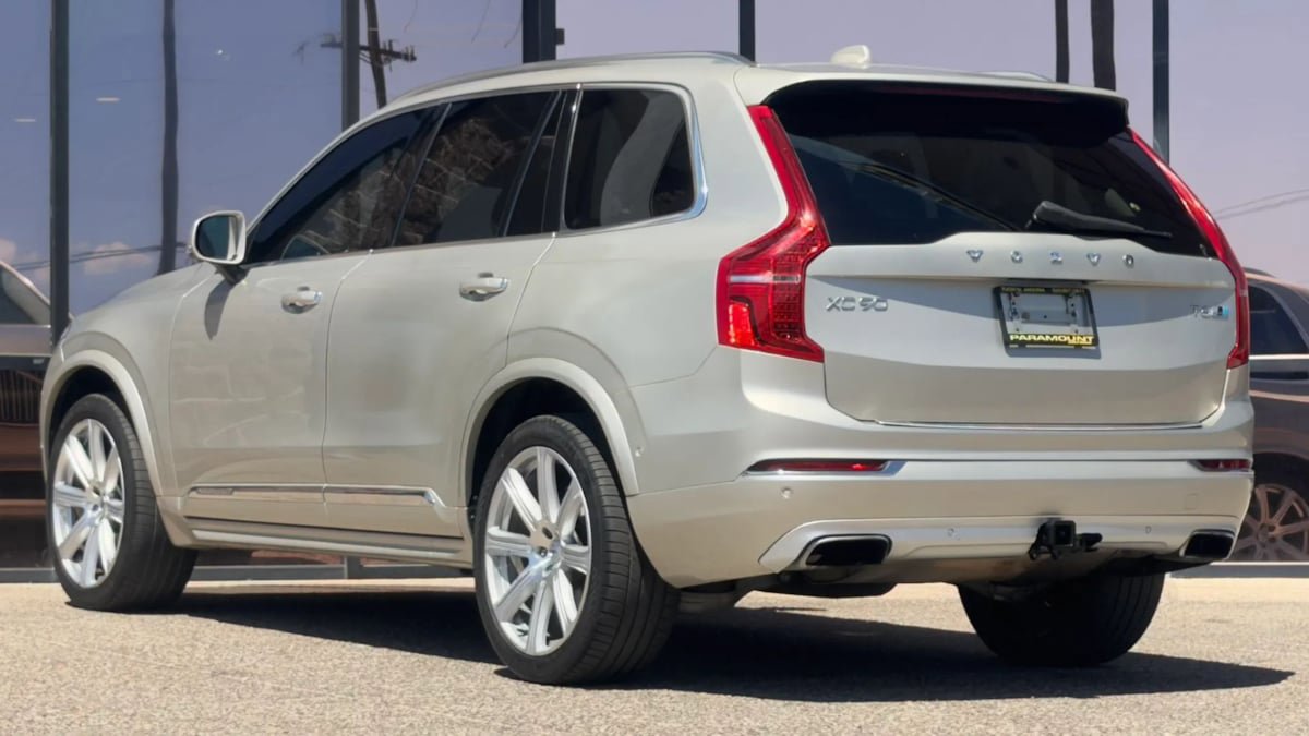 Used 2017 Volvo XC90 T6 Inscription w/ Vision Package AWD/4WD image 11