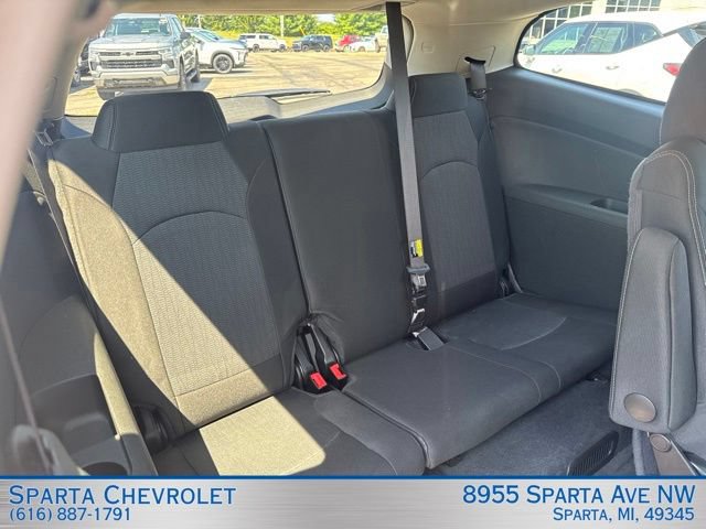 Used 2017 Chevrolet Traverse LT AWD/4WD image 32