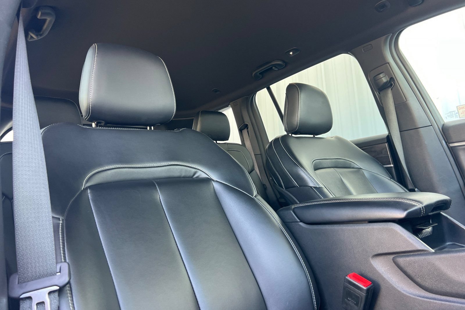 Used 2024 Jeep Grand Cherokee Limited RWD image 22