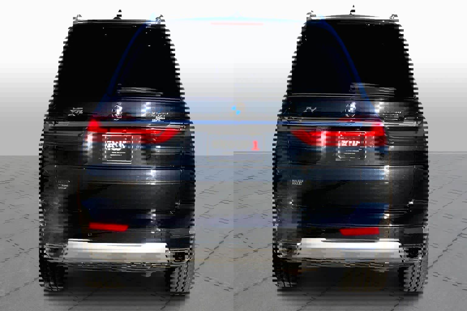 Used 2020 BMW X7 xDrive40i w/ Cold Weather Package image 5