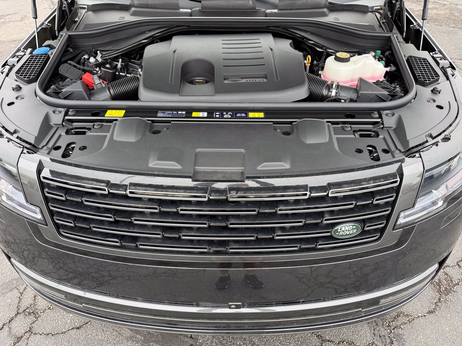 New 2026 Land Rover Range Rover Long Wheelbase SE AWD/4WD image 45