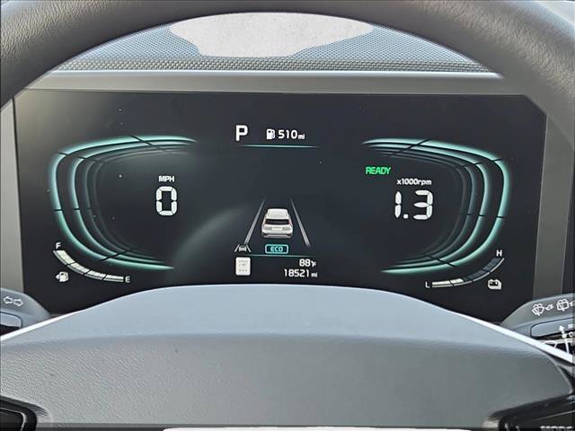 Used 2025 Kia Niro LX FWD image 7