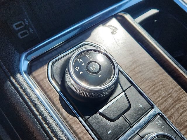Certified 2018 Ford Expedition Limited w/ Equipment Group 301A AWD/4WD image 11