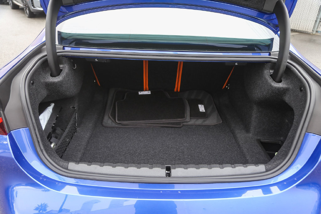 Used 2024 BMW M4 Coupe w/ Executive Package RWD image 23