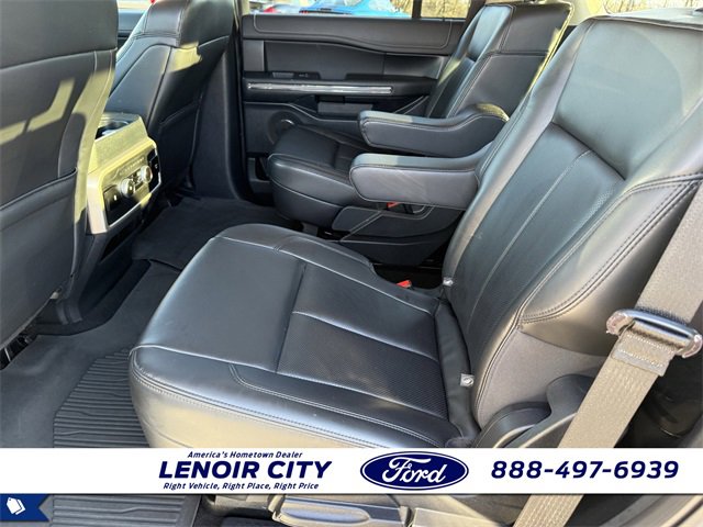 Used 2024 Ford Expedition XLT image 11