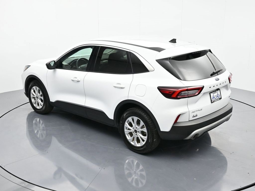 Used 2023 Ford Escape Active image 33