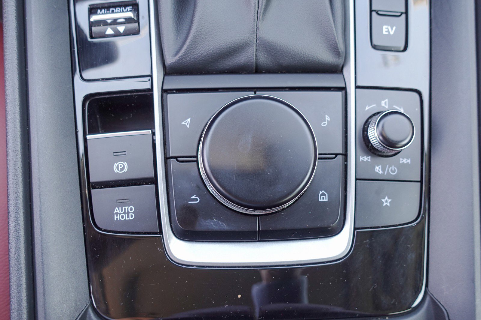 Certified 2025 MAZDA CX-50 AWD 2.5 Hybrid w/ Premium Pkg image 20