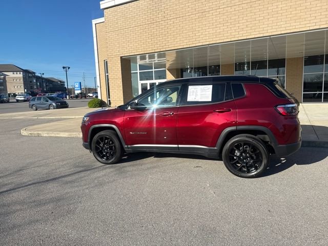 Used 2022 Jeep Compass Altitude