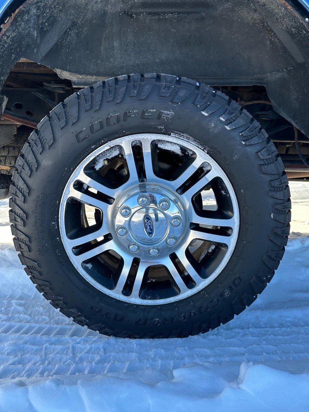 Used 2016 Ford F350 Platinum w/ Platinum Package image 11