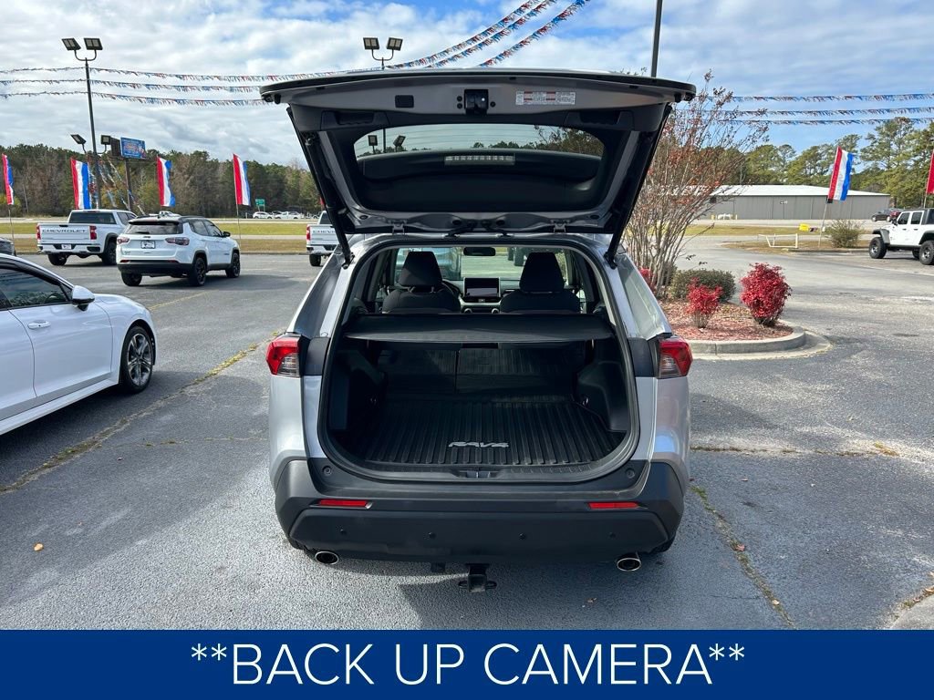 Used 2023 Toyota RAV4 XLE image 7