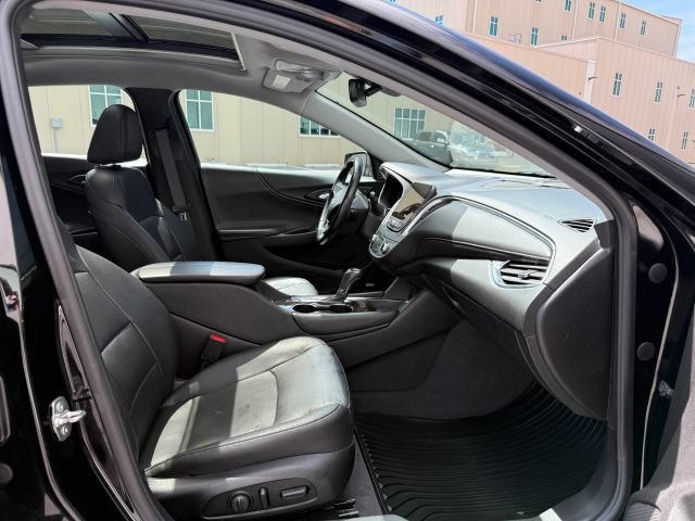Used 2020 Chevrolet Malibu Premier FWD image 21