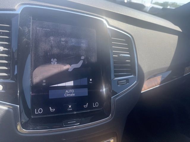 Used 2016 Volvo XC90 T6 Momentum w/ Momentum Plus Package AWD/4WD image 17