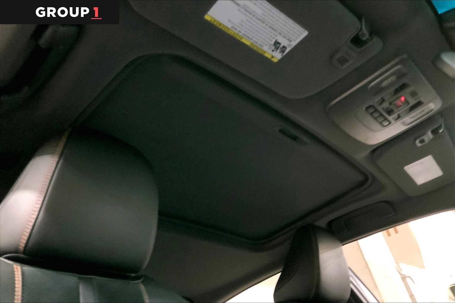 Used 2020 Toyota Avalon XSE w/ Carpet Mat Package image 13