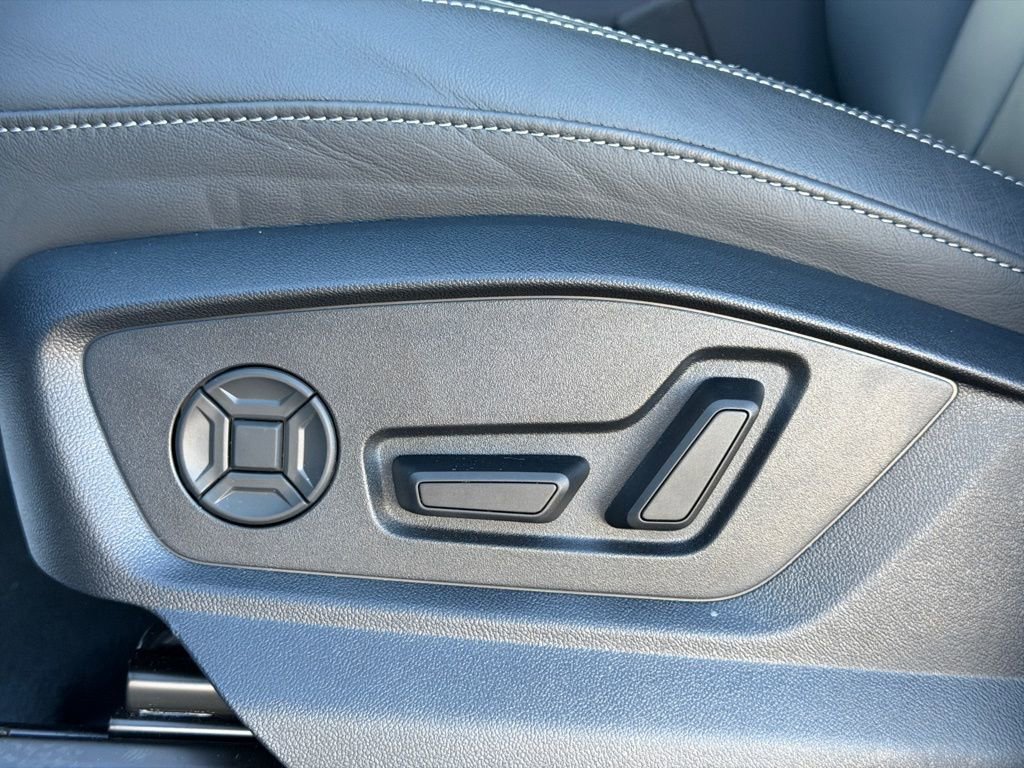 Used 2025 Audi Q7 2.0T Premium w/ Convenience Plus Package image 25