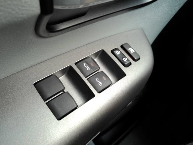 Used 2013 Toyota Sequoia Limited RWD image 36