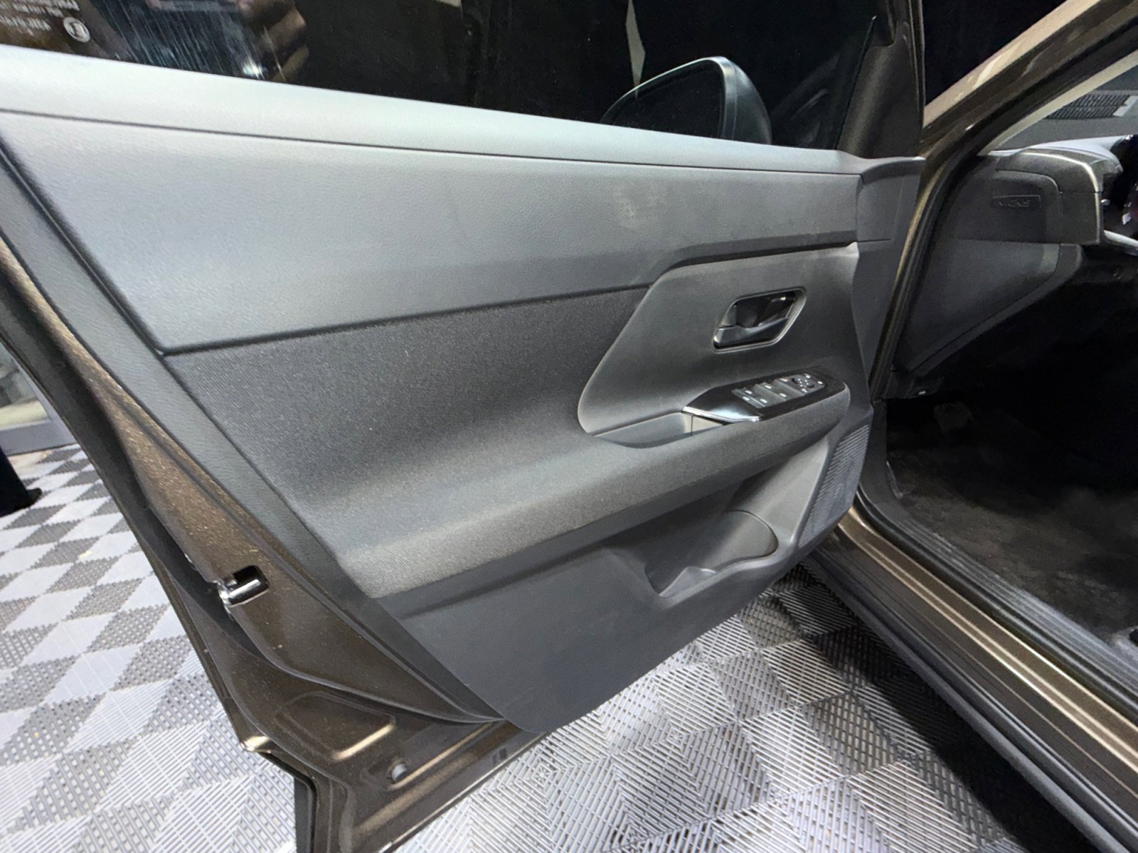 New 2026 Nissan Kicks S image 13