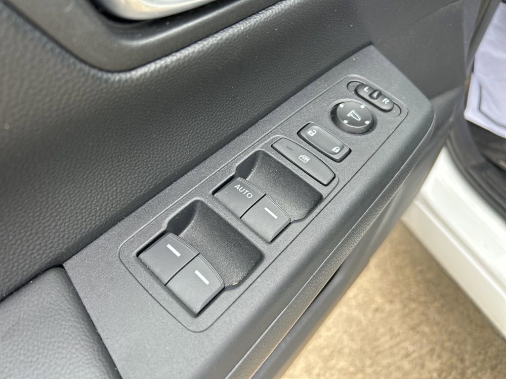 Used 2024 Honda CR-V LX image 14